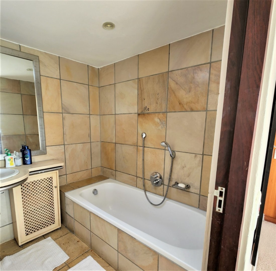 To Let 2 Bedroom Property for Rent in Oubaai Western Cape